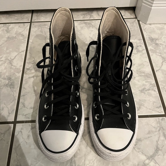 Black leather high tops, platform converse - Picture 3 of 6